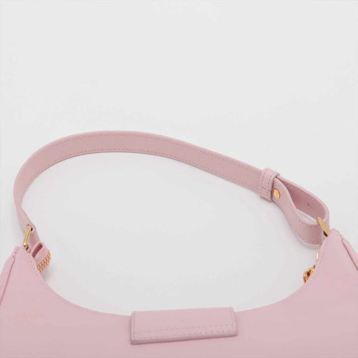 セリーヌ トリオンフ アヴァ レザー ショルダーバッグ ピンク