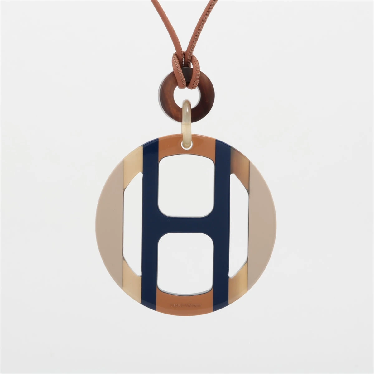 【おしゃれが輝く】HERMES★Hチームペンダント Hの文字が可愛い おしゃれが輝く】HERMES☆Hチームペンダント Hの文字が可愛い