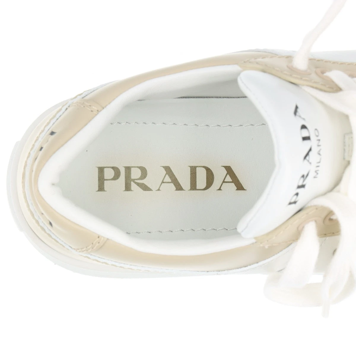 美品✨ プラダ トライアングルロゴ ホワイト レディース 23.5cm相当 プラダ トライアングルロゴ レザー スニーカー 37.5 レディース