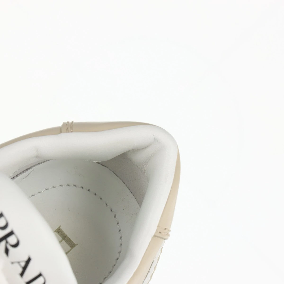 美品✨ プラダ トライアングルロゴ ホワイト レディース 23.5cm相当 美品 PRADA プラダ トライアングルロゴ サンダル ミュール 37 24