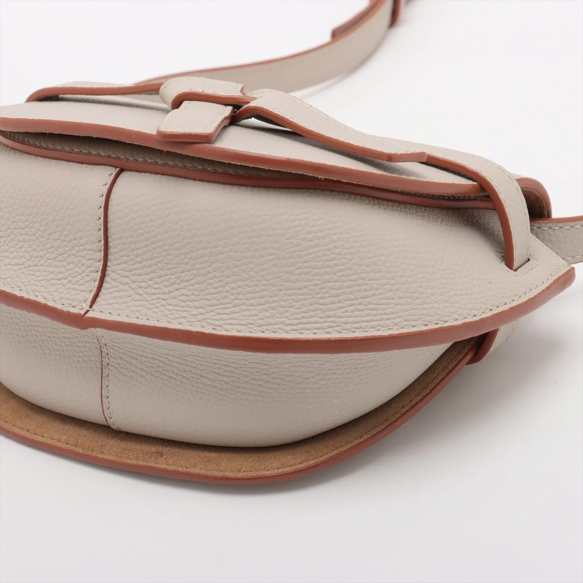 LOEWE レザーショルダーバッグ ベージュ 楽天市場】[返品OK] ロエベ ルナ レザー ベージュ ショルダー