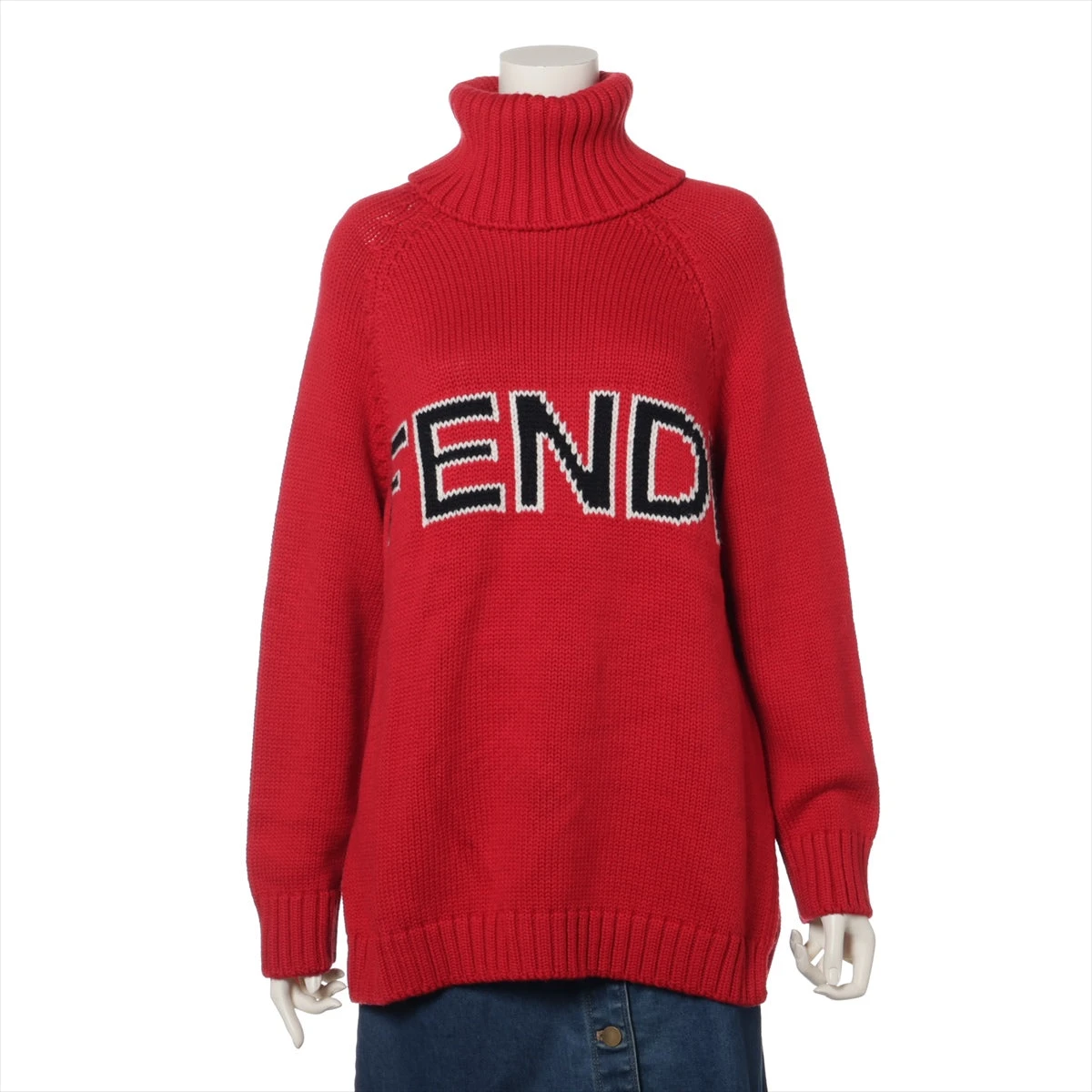 フェンディタートルネック