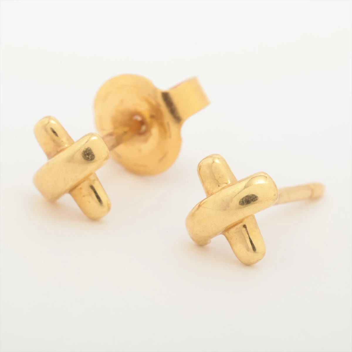 Tiffany ピアス　クロスステッチ　片側のみ Tiffany K18YG クロスステッチ ピアス 美品 - メルカリ