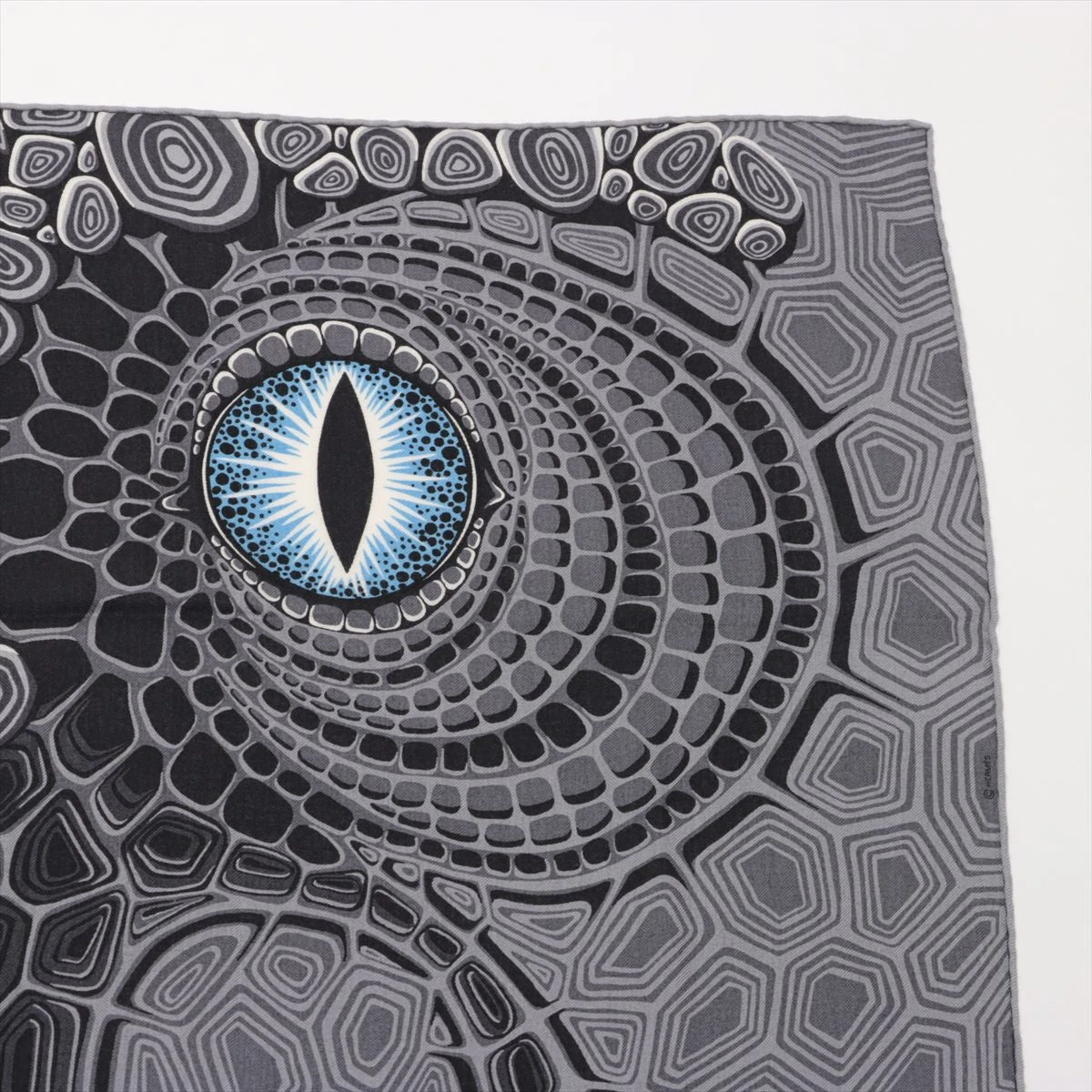 エルメス カレジェアン100 Aaaaargh! 恐ろしいトカゲ スカーフ