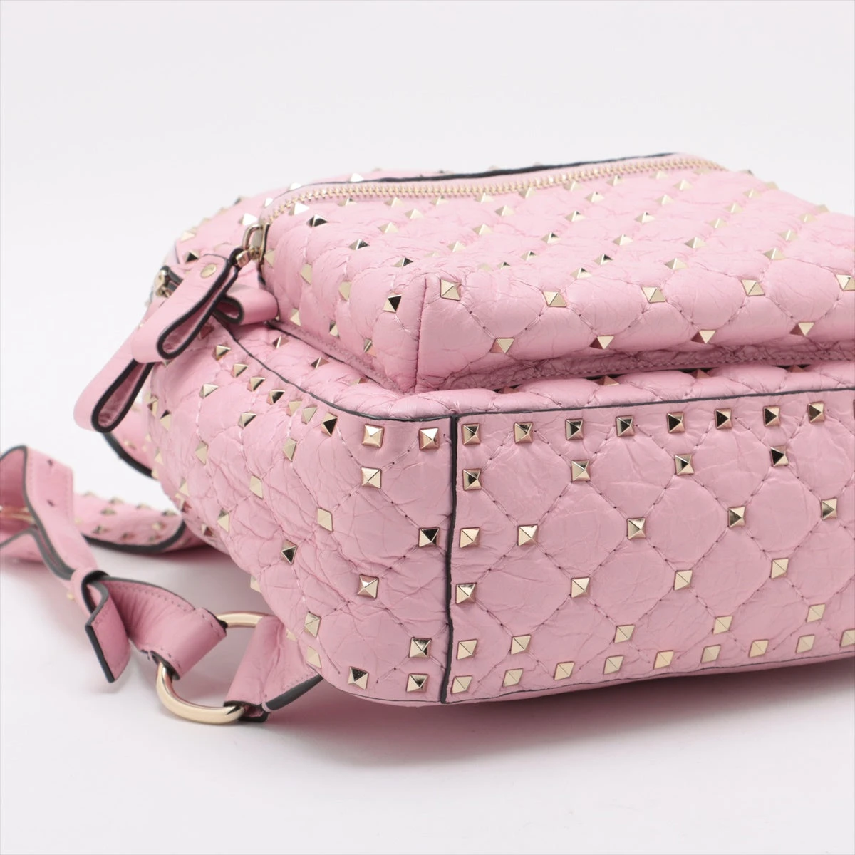 ピンク キャンバス ハンドバッグ スタッズ付き スタッズ付きショルダーバッグ（ショルダーバッグ） | PINK