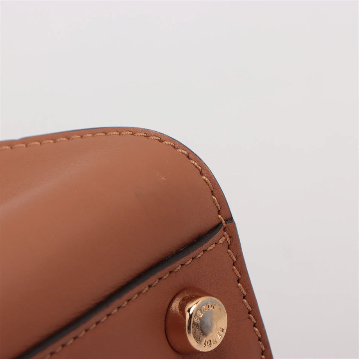 フェンディ ピーカブーエッセンシャリー レザー 2WAYハンドバッグ