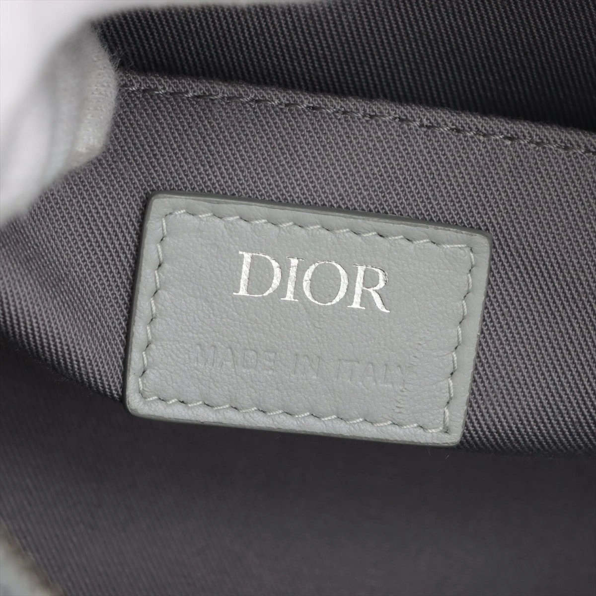 ✨クリスチャンディオール　グレー　Mサイズ✨ CHRISTIAN DIOR レディディオール ミニ サテン/グレー