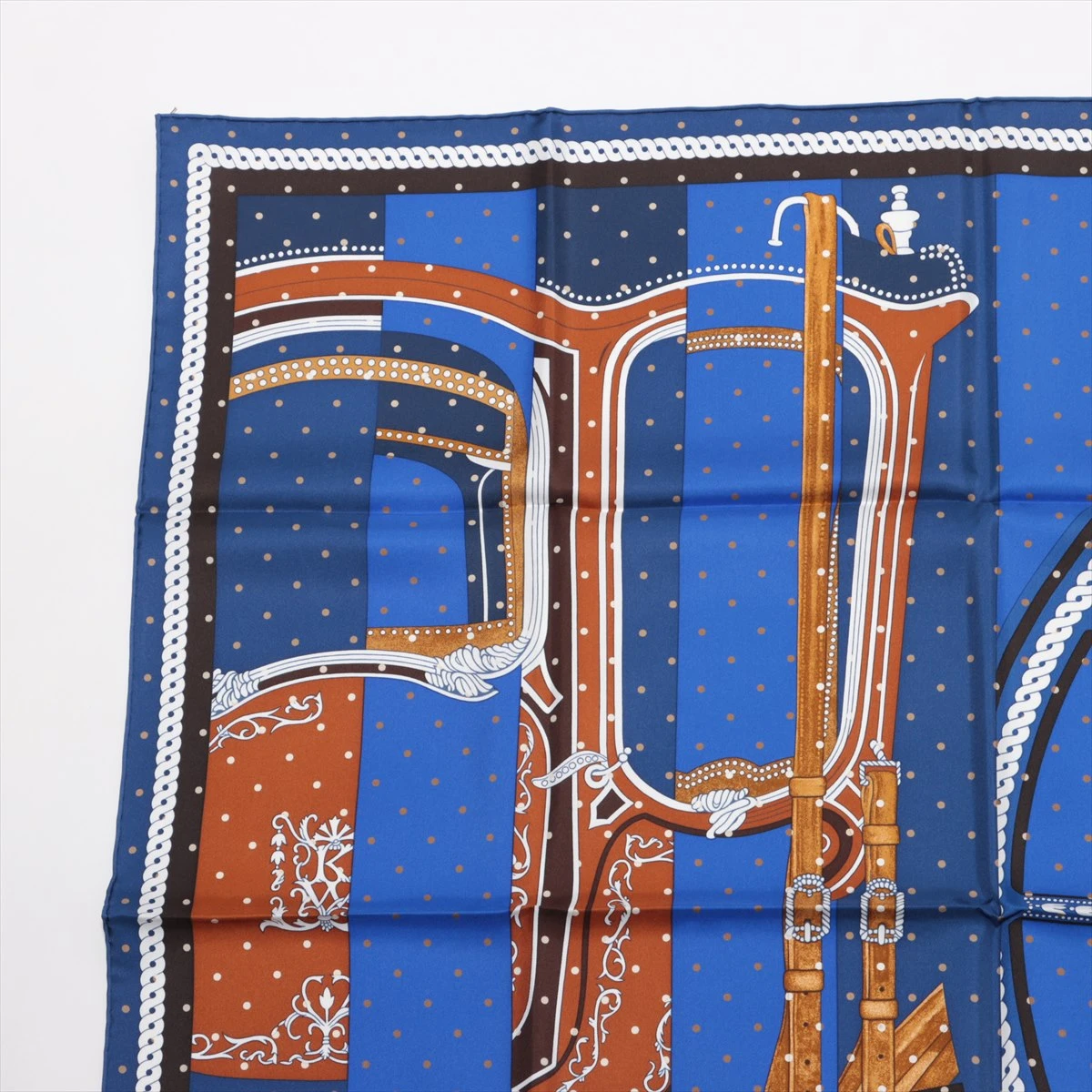 HERMES スカーフ 上品 カレ90 シルク100% La Berline Bayadere 栄】【HERMES】エルメス スカーフ カレ90 LA BERLINE BAYADERE