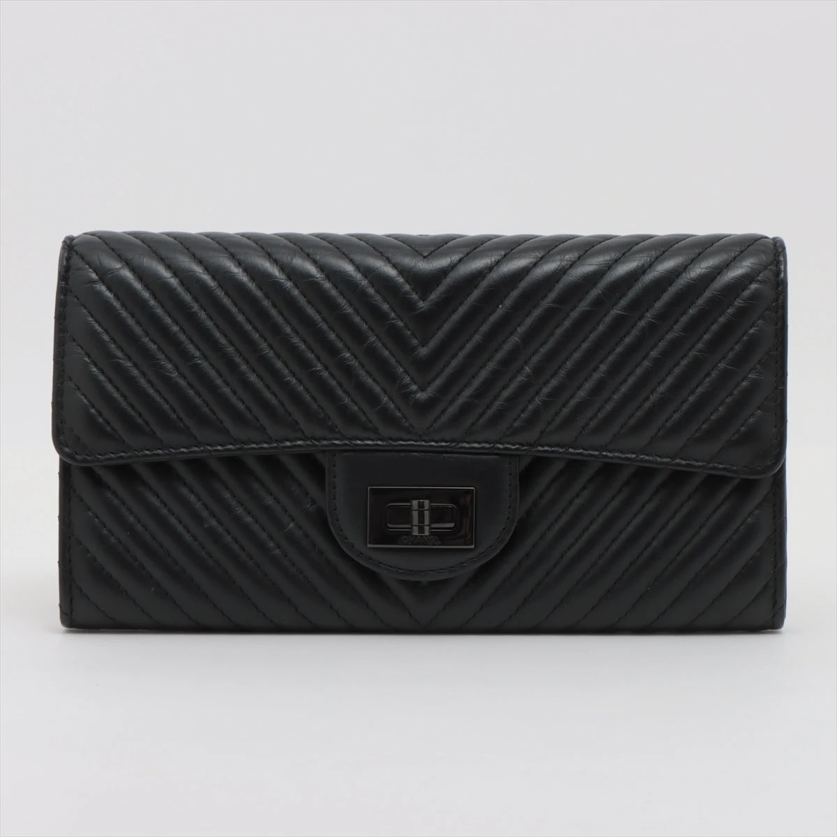 シャネル 2.55 ラムスキン 財布 Vステッチ ブラック ブラック金具 22 