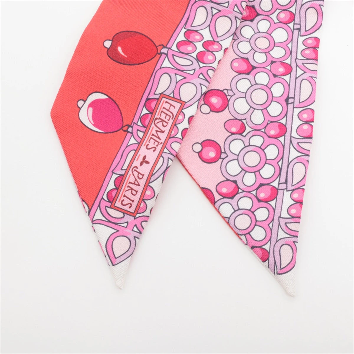 美品✨ エルメス マハラジャの装身具 ツイリー スカーフ ピンク エルメス ツイリー PARURES DES MAHARAJAS マハラジャの装身具