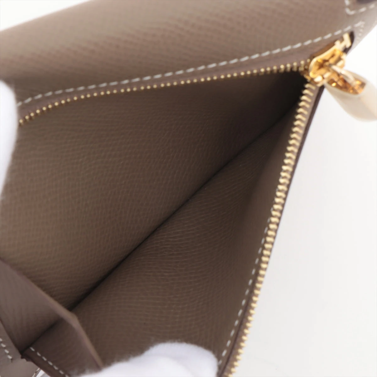 HERMES ケリーポケットコンパクト エトゥープ　ゴールド金具　エプソン エルメス 未使用品 ケリー ポケット コンパクト ゴールド金具