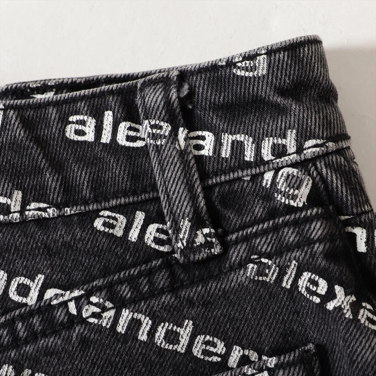 【アレキサンダーワン】ロゴ ショートパンツ コットン グレー Alexander Wang（ショートパンツ）のフリマアイテム一覧