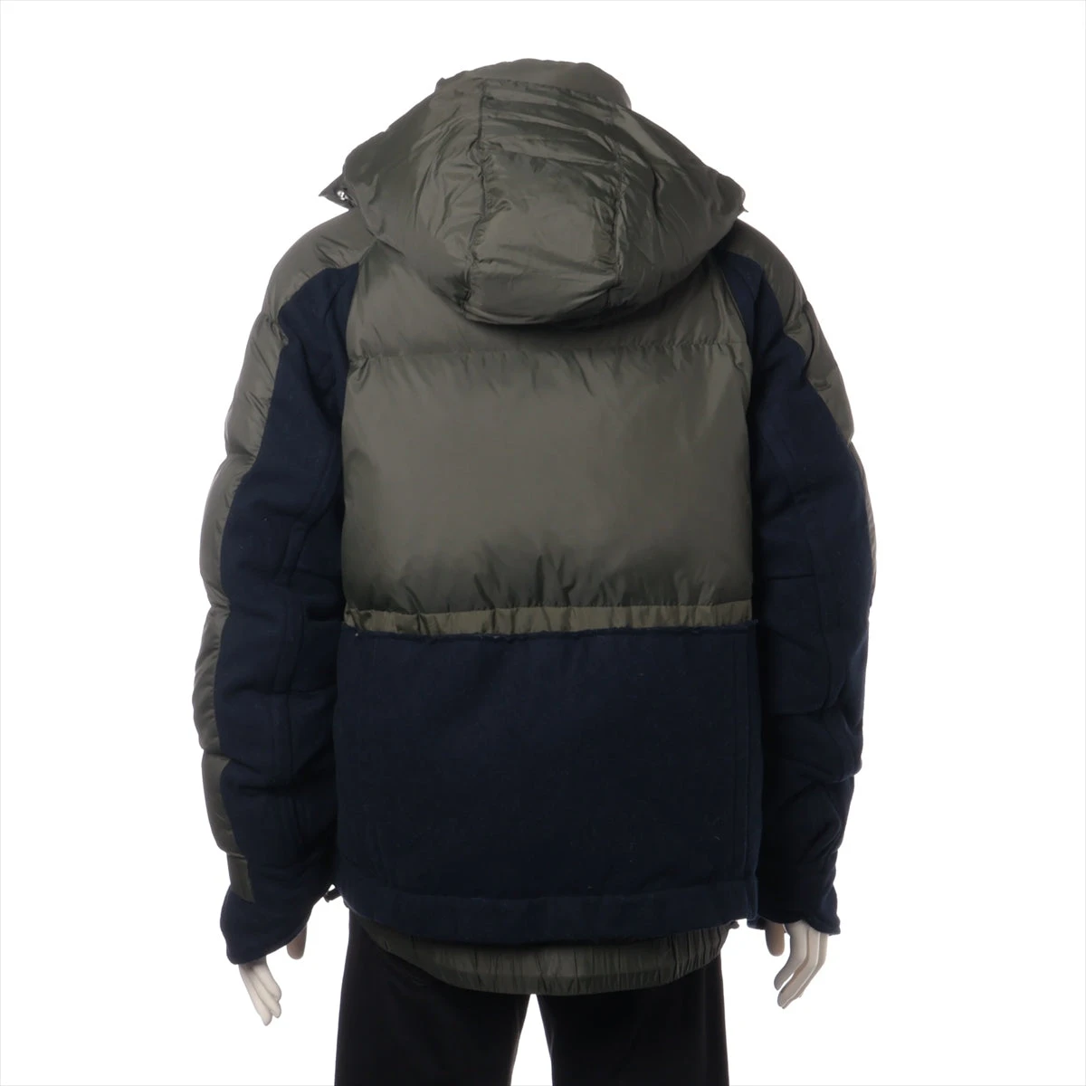 sacai×NIKE ダウンジャケットCT3269-010 CT3269-010 ブラック