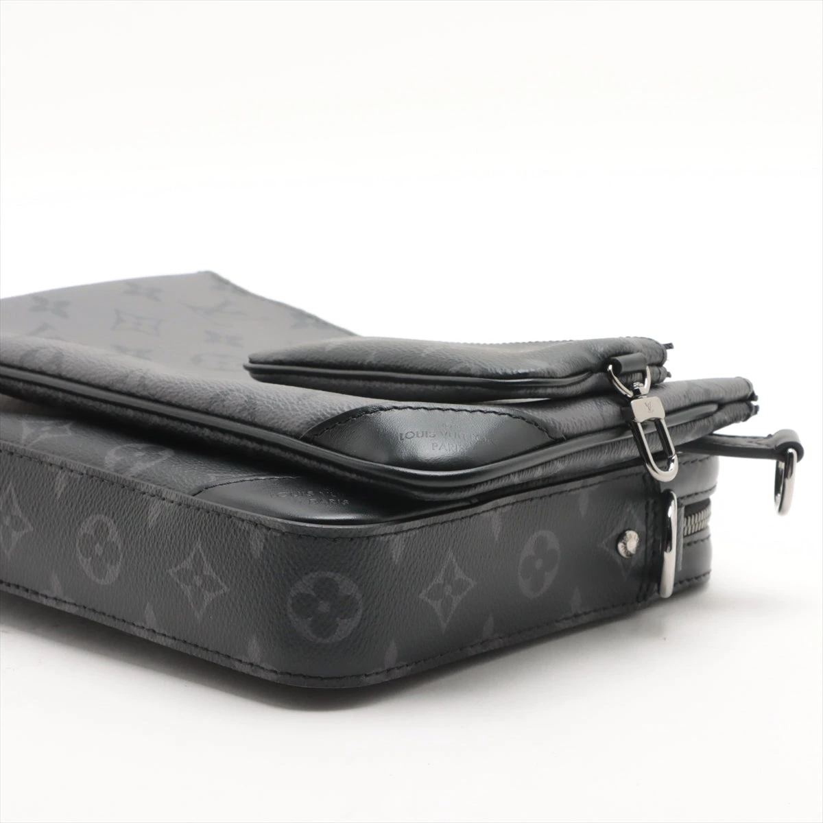 ヴィトン･エクリプス トリオ･メッセンジャー  M69443【Aランク】(中古) ルイ・ヴィトン(LOUIS VUITTON)ルイヴィトン モノグラム エクリプス
