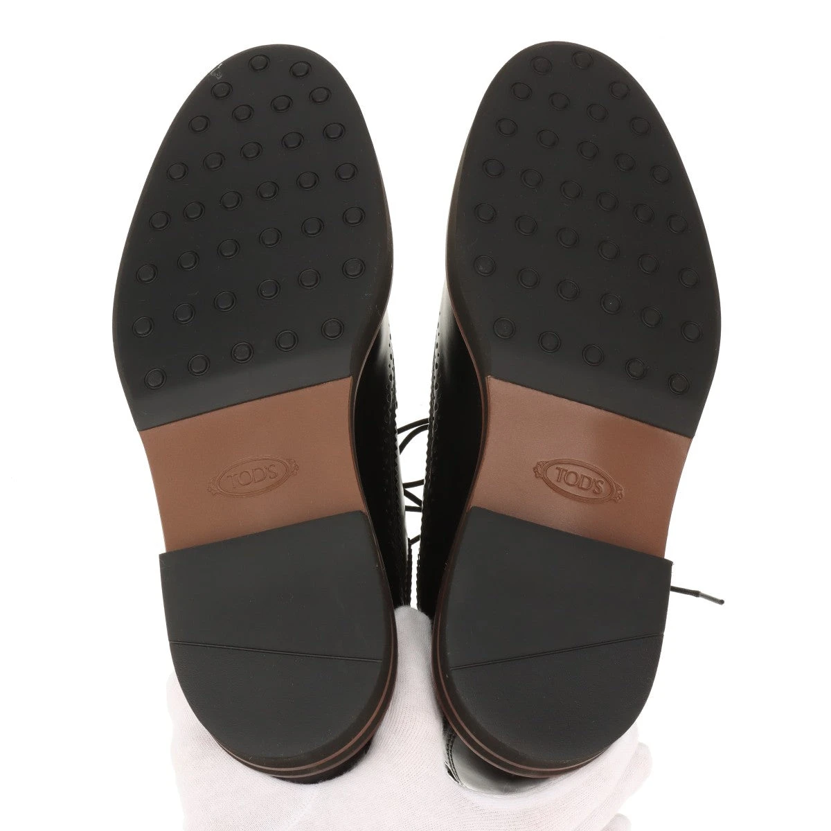 未使用品✨TOD'S　ウィングチップレザーシューズ　ガラスレザー　黒　39 未使用品✨TOD'S ウィングチップレザーシューズ ガラスレザー 黒