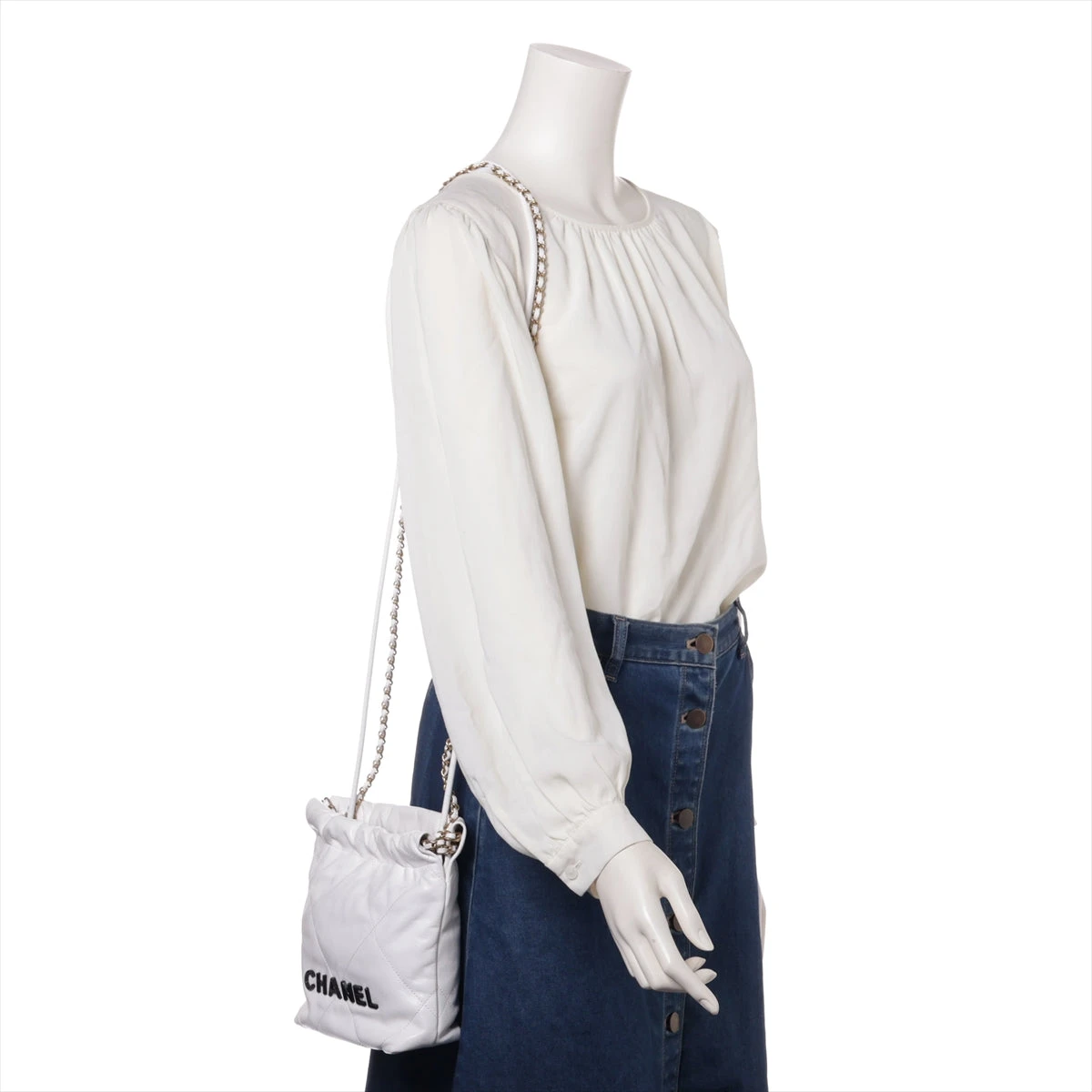 シャネル シャネル22 ミニ シャイニーカーフスキン チェーンショルダー  