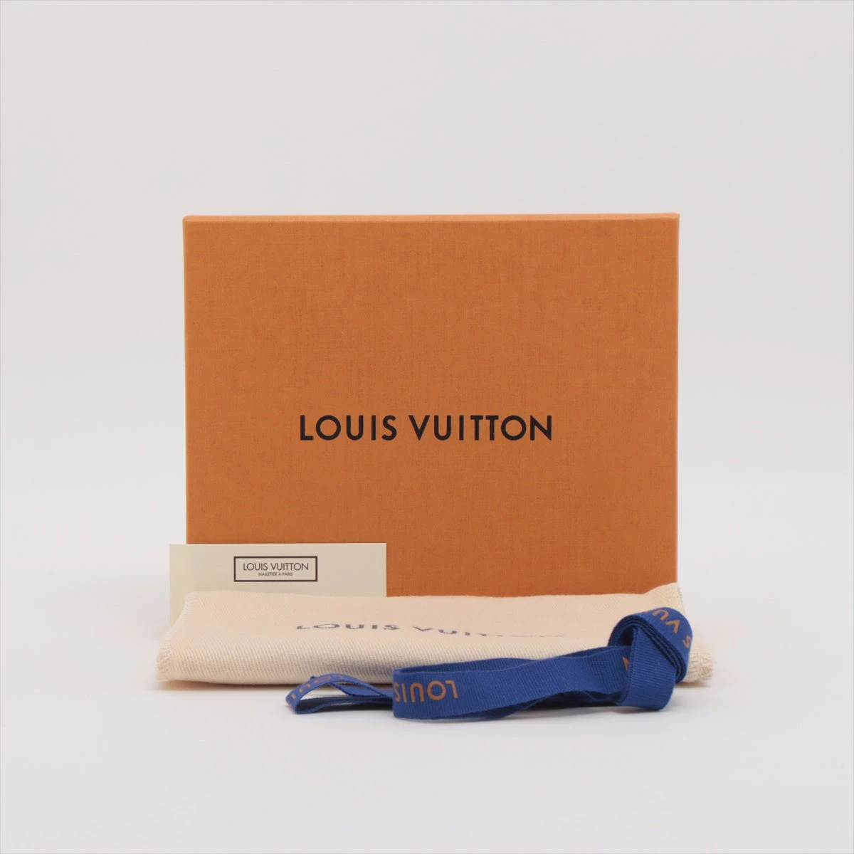 ヴィトン アンプラント ポルトフォイユヴィクトリーヌ M62305