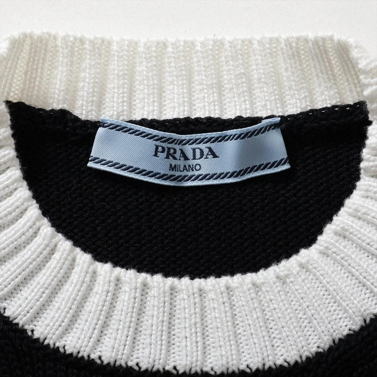 PRADA プラダ クルーネック半袖ニット セーター ネイビー ホワイト 38 プラダ 23年 コットン 半袖ニット 38 レディース ブラック