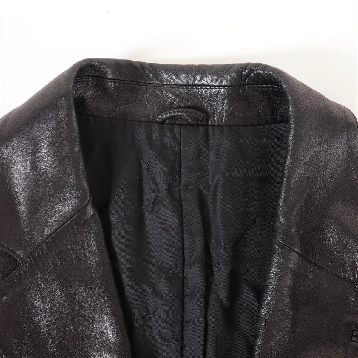 フェラガモ レザー コート 52 メンズ ブラック スレ A3208557｜中古