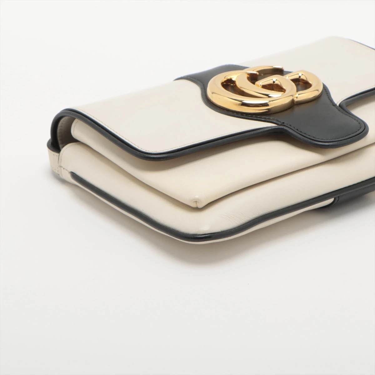 【極美品】 グッチ GGマーモント アリー ショルダーバッグ 550129 GUCCI グッチ GGマーモント アリー スモール 斜め掛け
