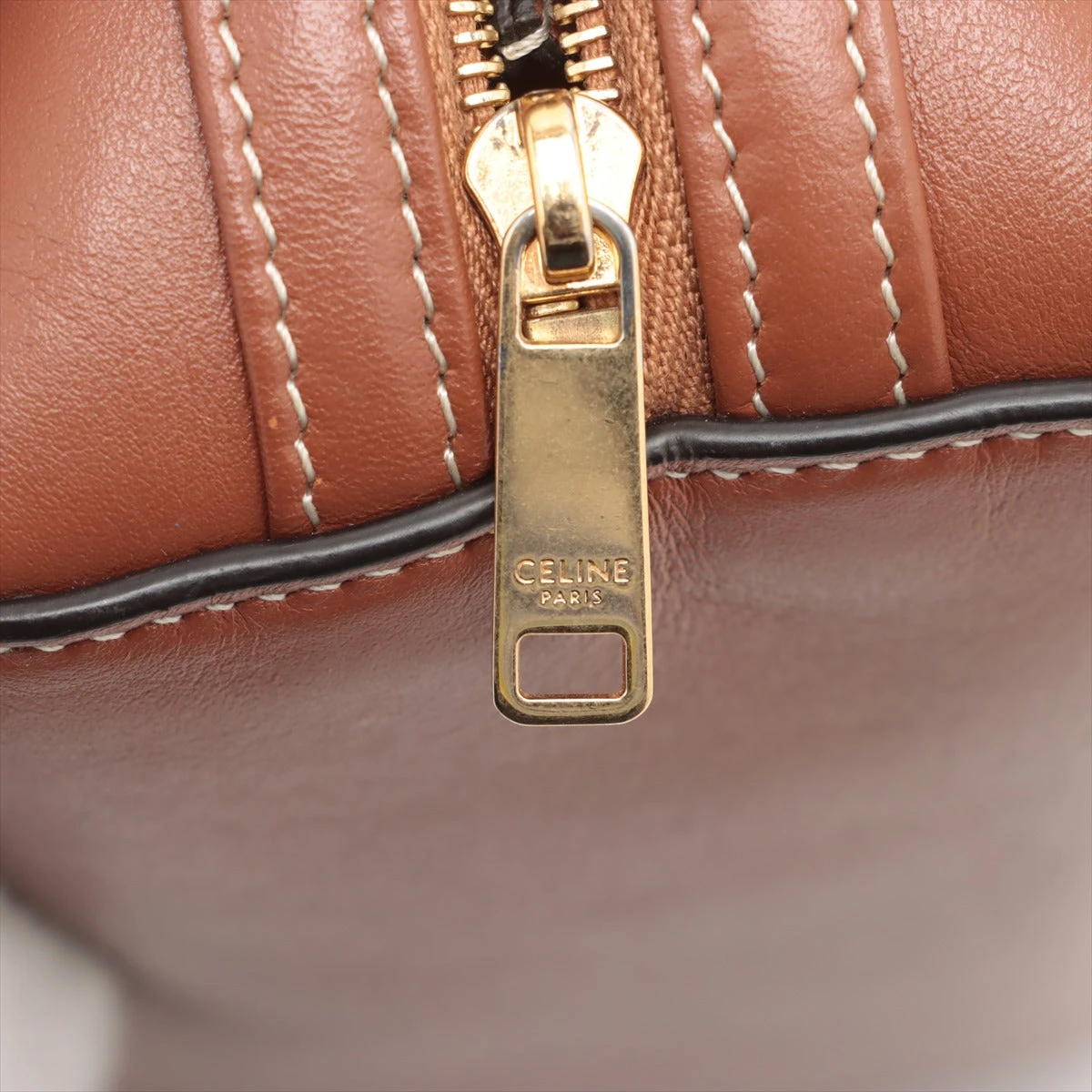 CELINE ティーン ショルダー・クラッチバッグ_Classic 話題の行列 Bag Shoulder Vintage CELINE Crossbody Logo Circle
