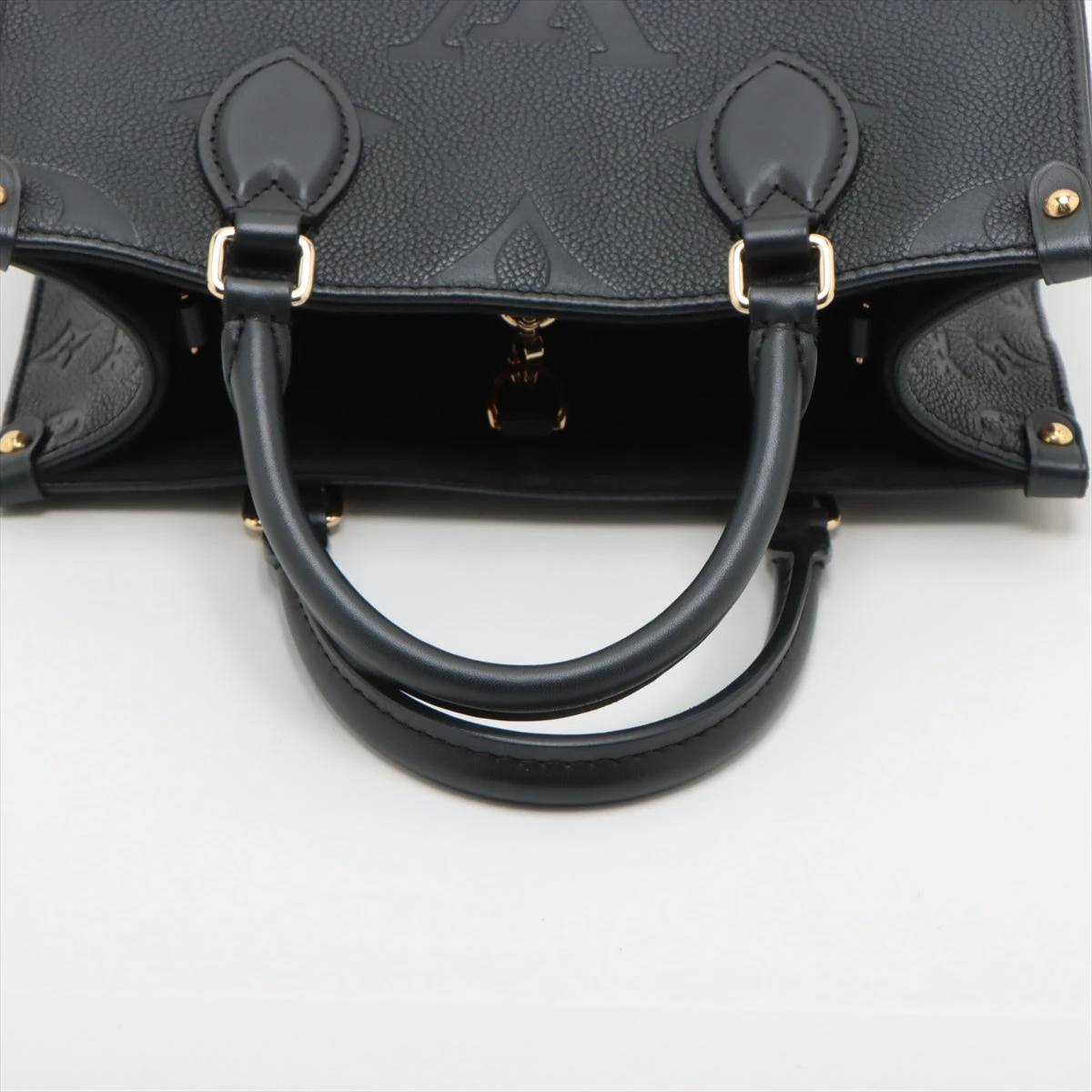 ルイヴィトン　オンザゴー PM RFID　型番 M45653 保存袋あり 楽天市場】【中古】ルイ ヴィトン LOUIS VUITTON オンザゴーPM