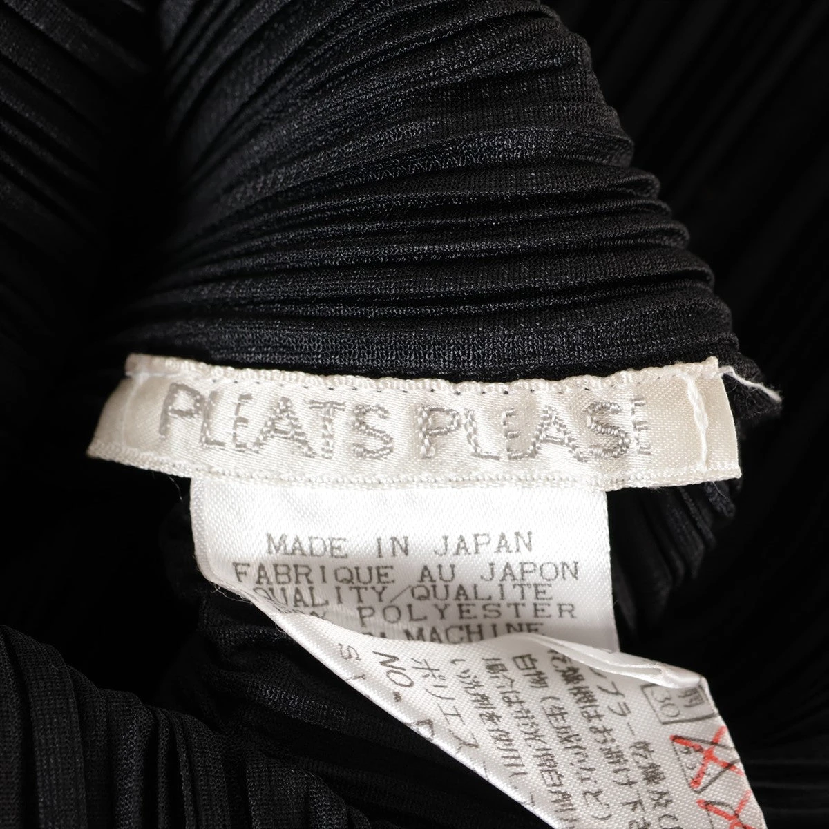 PLEATS PLEASE ISSEY MIYAKE◆トップス/3/ポリエステル/BLK/無地/PP04-JK604 Pleats Please Issey Miyake Long Sleeve Blouse/3/Polyester