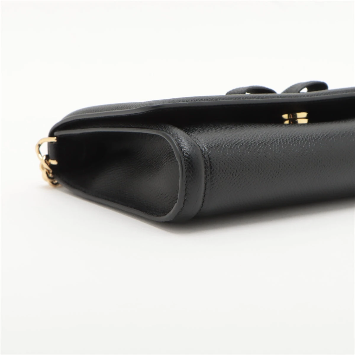 フェラガモ ヴァラリボン レザー チェーンショルダーバッグ