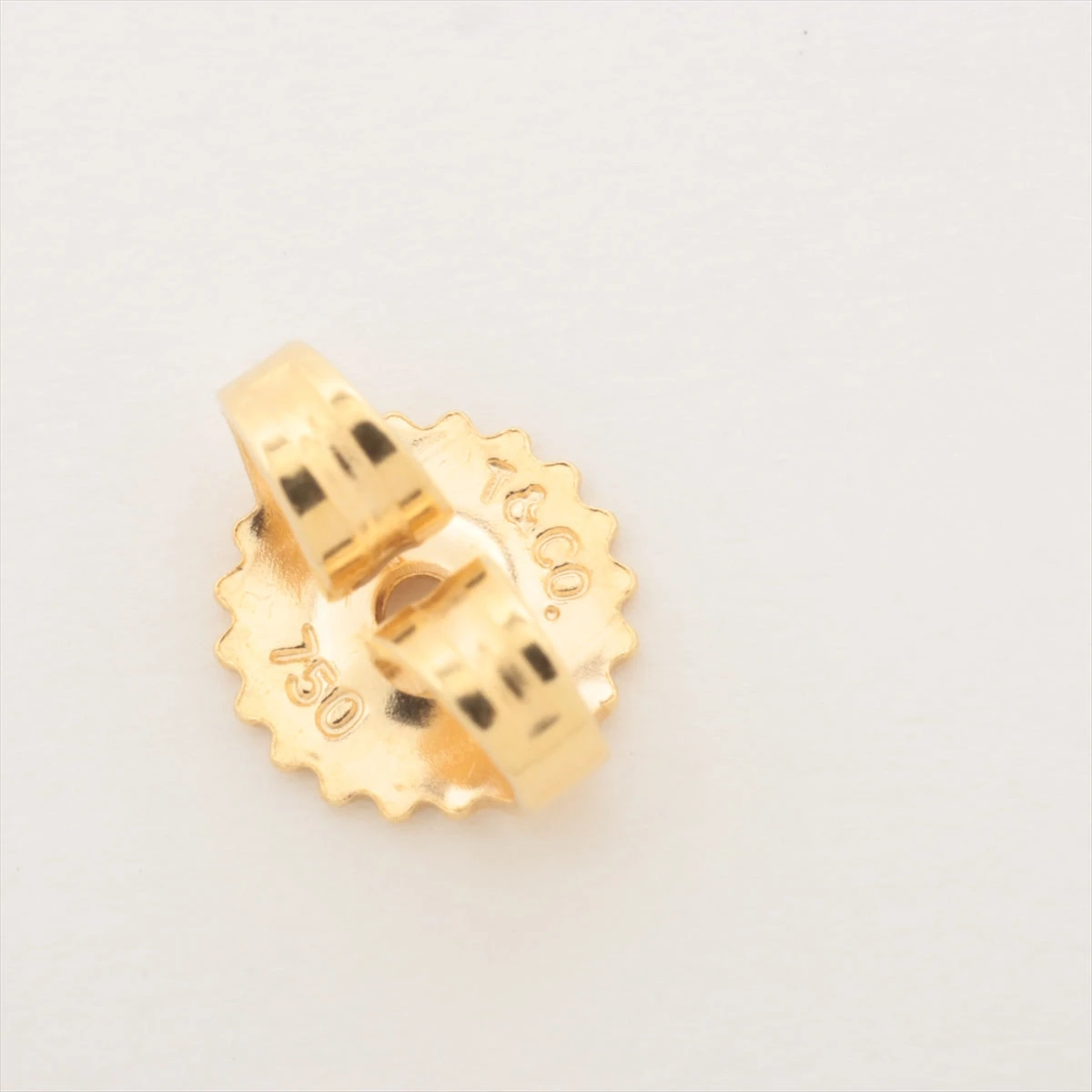 ティファニー クロスステッチ ピアス 750 ① ティファニー クロスステッチ ピアス 750 (K18YG) レディース