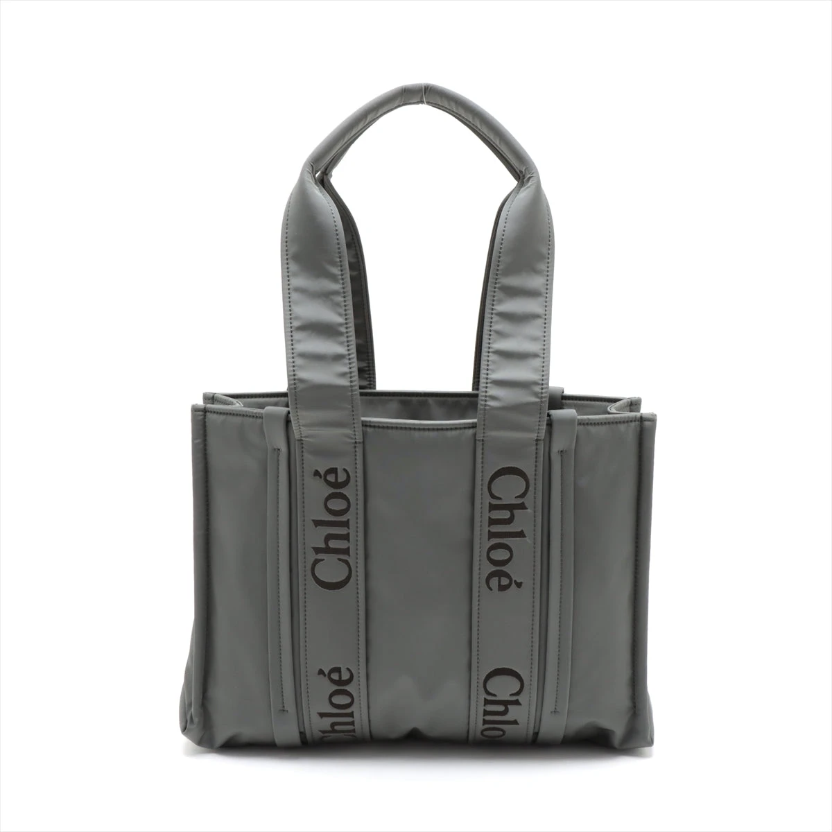 Chloé クロエ ウッディ ミディアム ナイロン トートバッグ グレー クロエ ウッディ ミディアム ナイロン トートバッグ グレー