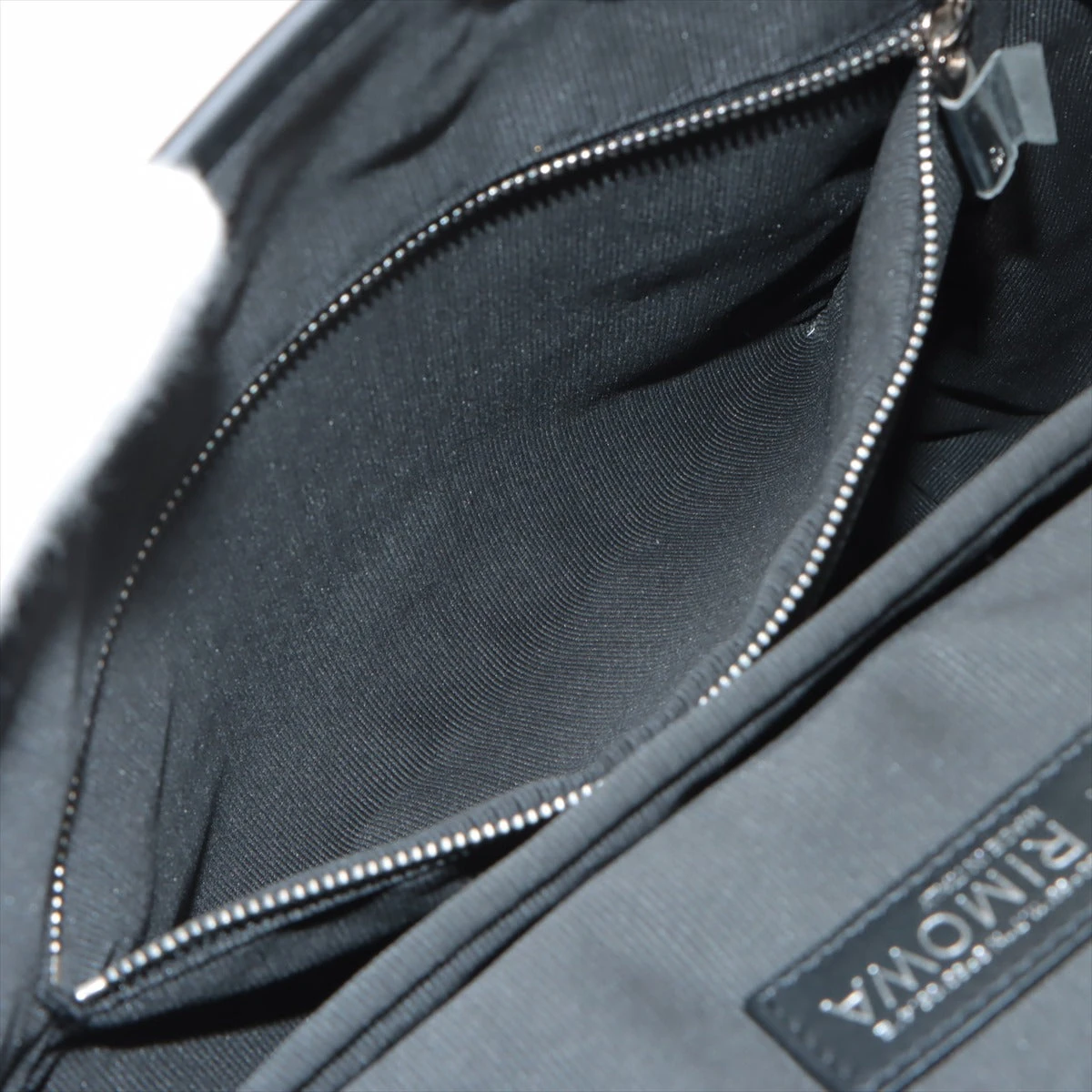 良品　リモワ　フラップ　バックパック　ラージサイズ　グレー　ユニセックス RIMOWA◇フラップ バックパック ラージ◇レザー＆ナイロン