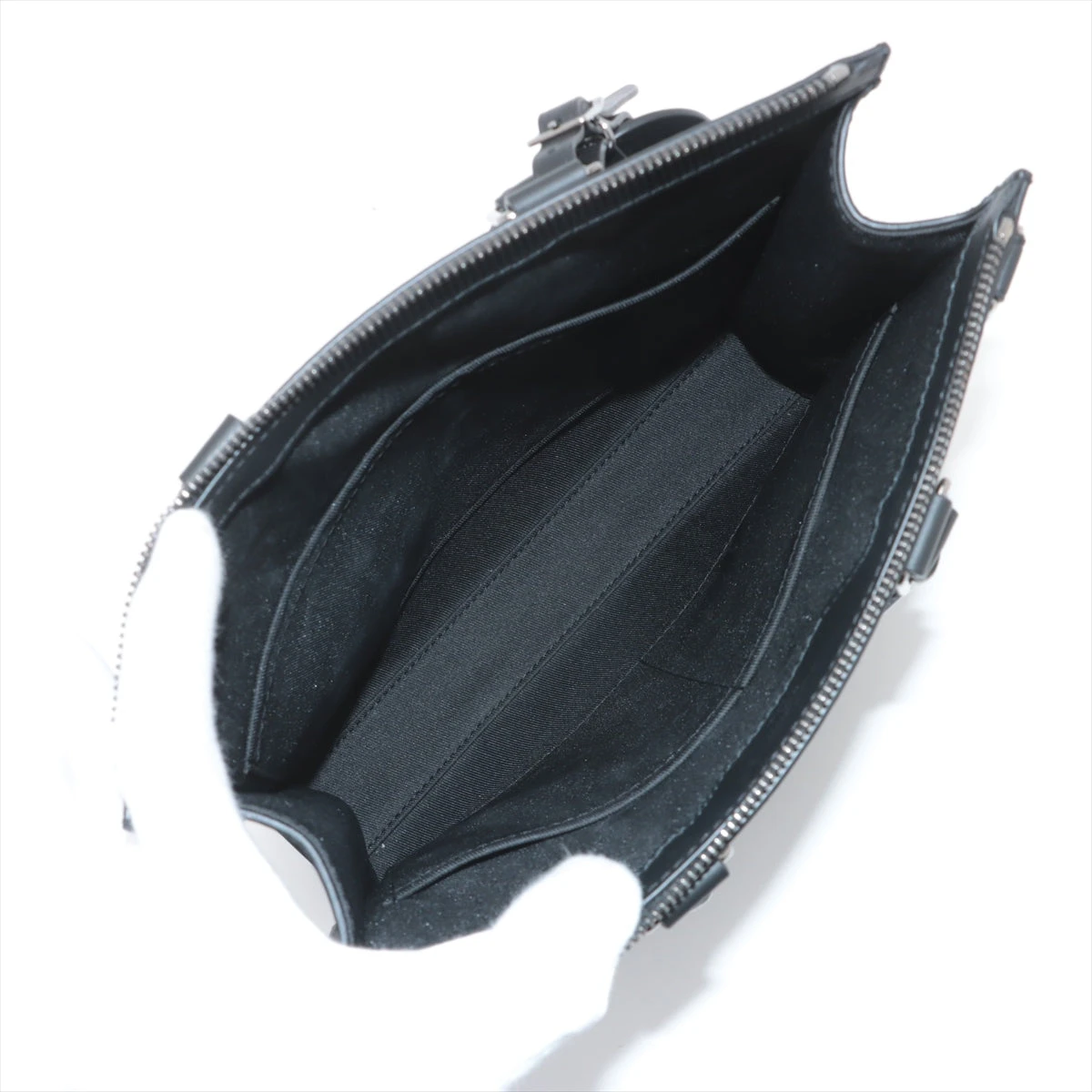 ヴィトン モノグラム エクリプス サックプラ クロス M46098 別モデル