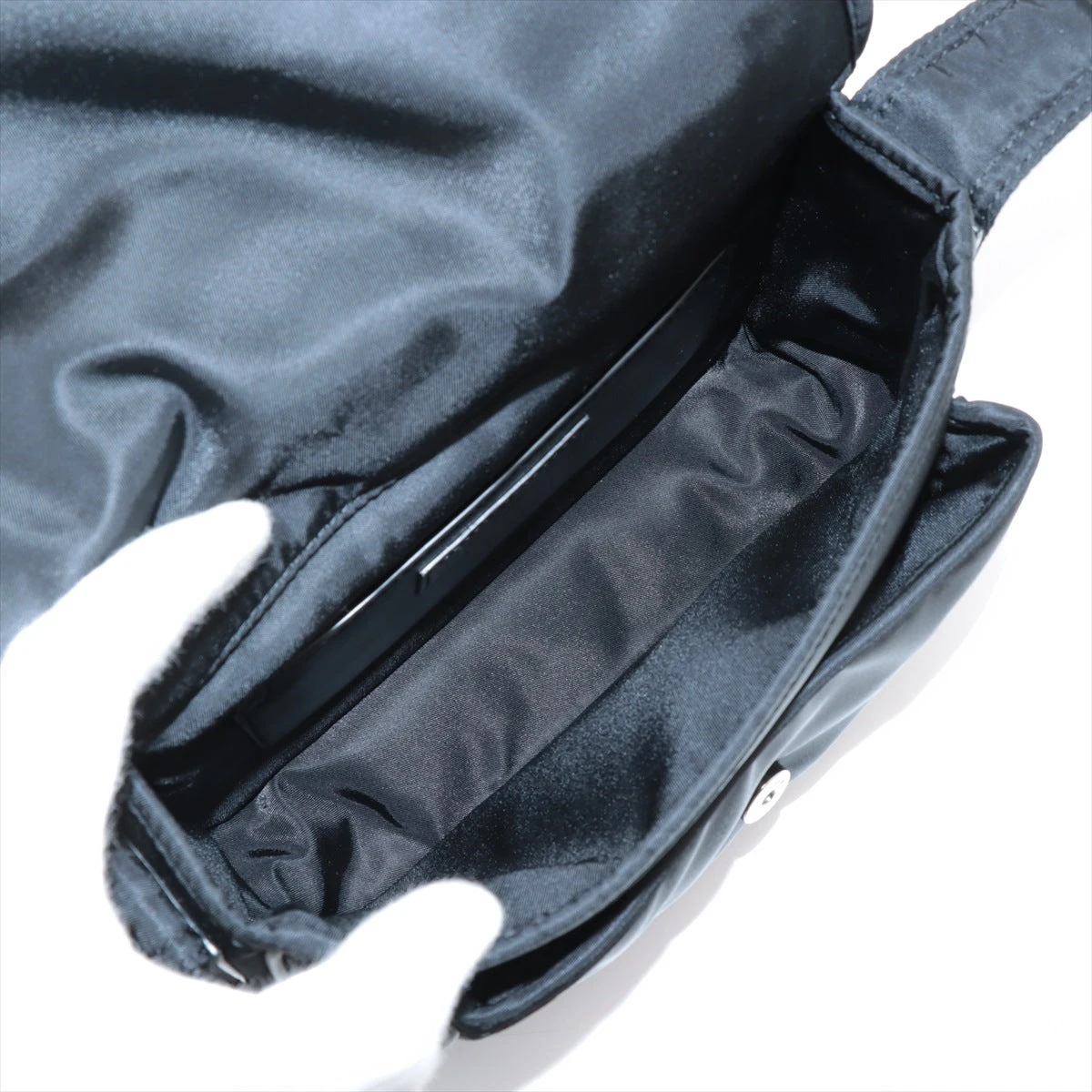【国内即発送】サンローラン ショルダーバッグ★776611 AAC3O★ SAINT LAURENT サンローラン ショルダーバッグ NIKI S ニキ