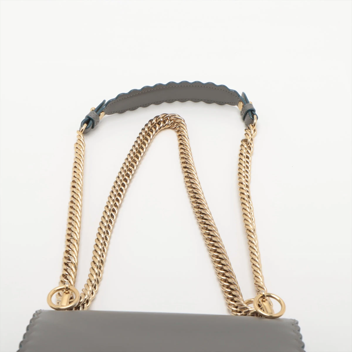 フェンディ ミニキャナイ レザー チェーンショルダーバッグ グレー  