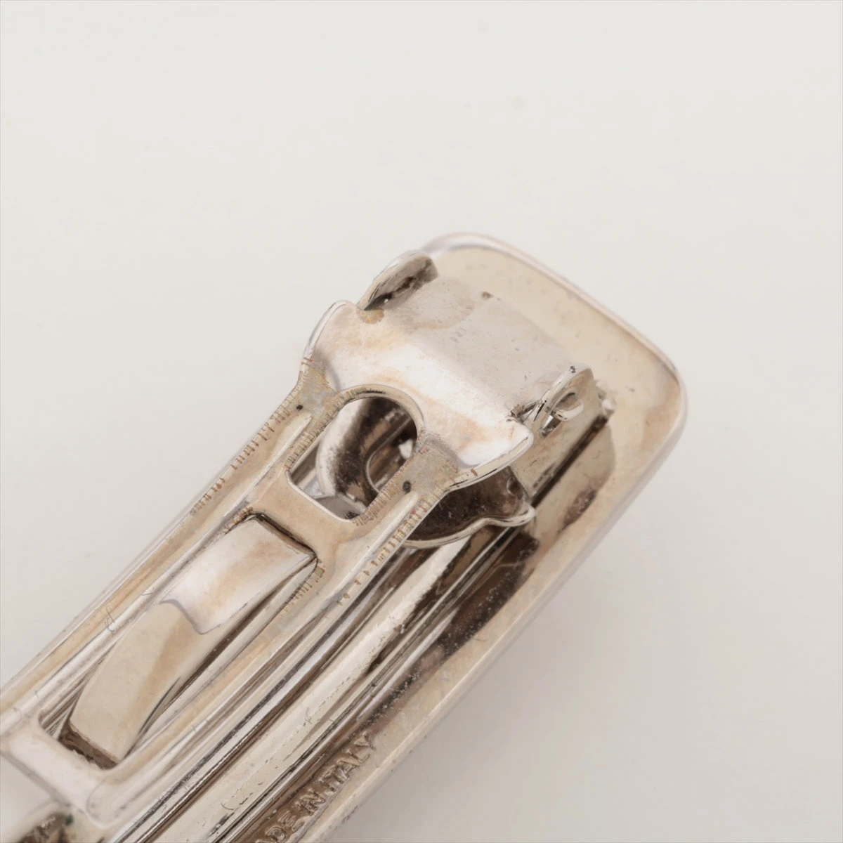 ミュウミュウ ロゴ ヘアクリップ GP×ラインストーン シルバー