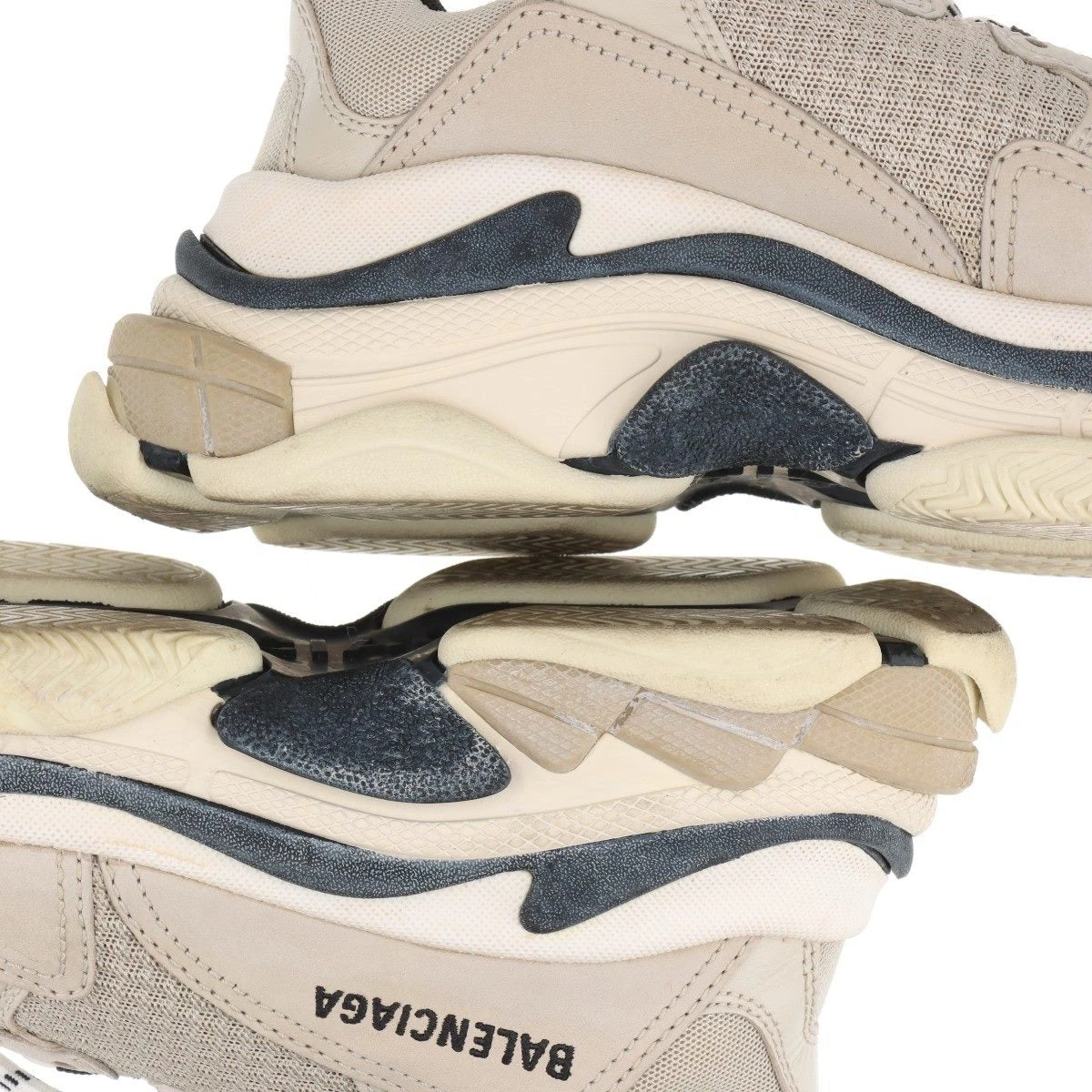新色【BALENCIAGA】トリプル S スニーカー ベージュ Triple s スニーカー