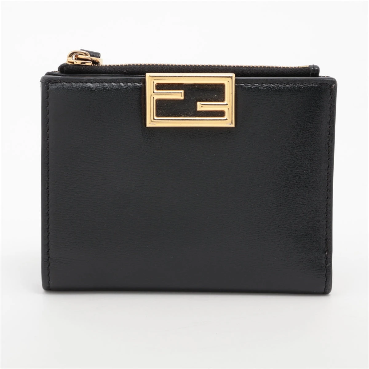 FENDI レザーコンパクト財布 ブラック FENDI 折り財布 レザー ロゴ