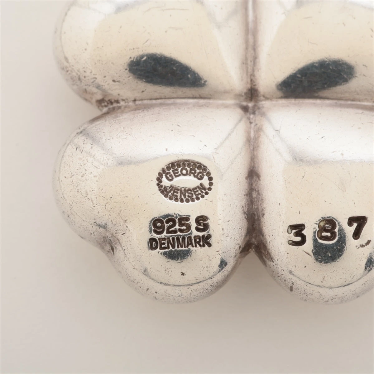 ジョージジェンセン925銀製菊割鉢　675g/25.5㎝　東Y7-0604⭐︎2F ジョージジェンセン925銀製菊割鉢 675g/25.5㎝ 東Y7-0604⭐︎2F