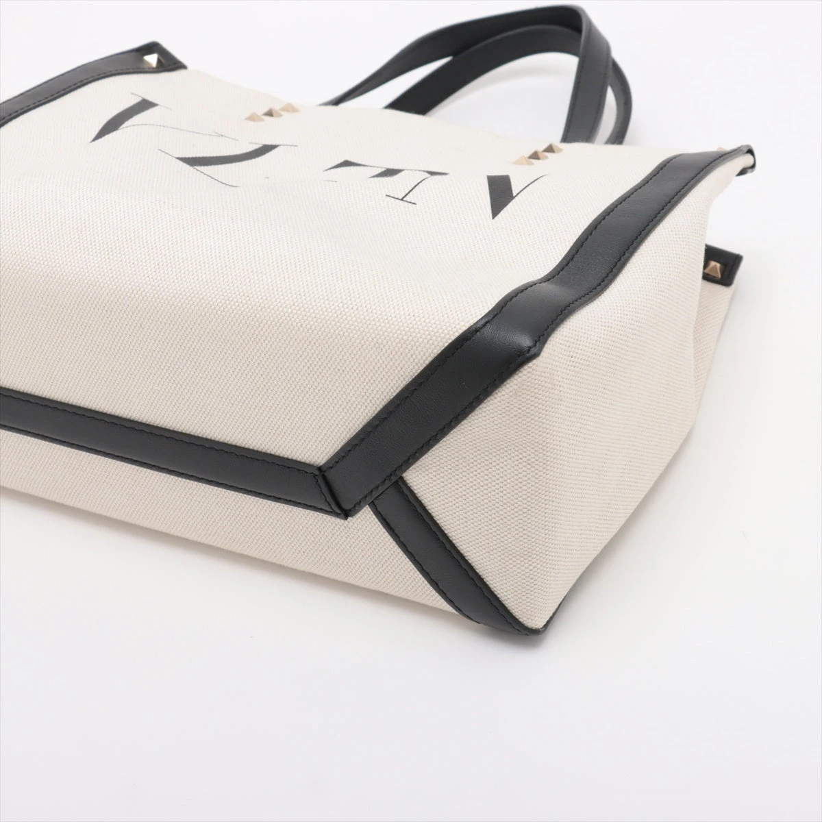 VALENTINO】ヴァレンティノ ガラヴァーニ ハンドバッグ 白 VALENTINO