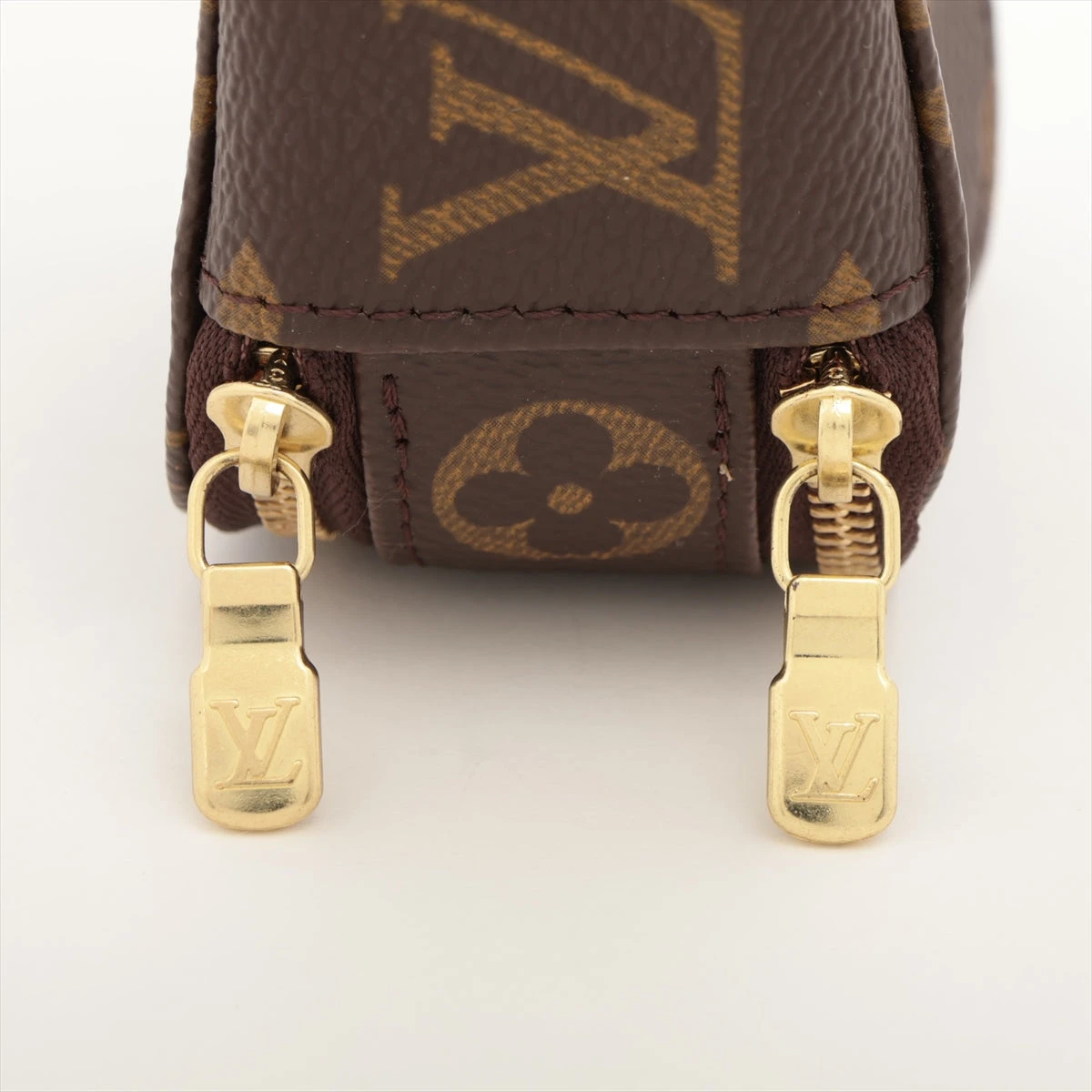 ★Louis Vuitton ルイヴィトンモノグラムトゥルース ブラッシュ PM モノグラム トゥルースブラッシュPM 詳細情報とお値段【ルイ