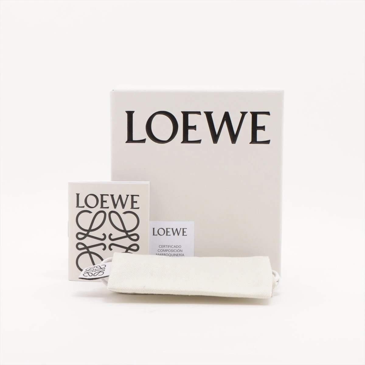 ロエベ 名刺入れ 118.30.952【Aランク】【中古】 ロエベ パズル レザー  