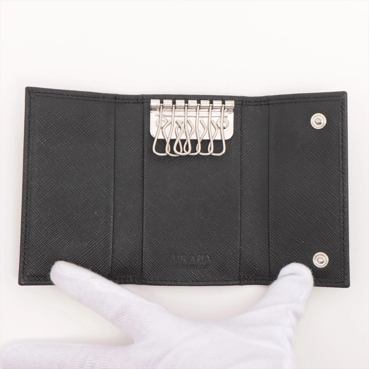 【極美品・付属品完備✨】プラダ キーケース サフィアーノレザー 黒 1PG222 極美品・付属品完備✨】プラダ キーケース サフィアーノレザー