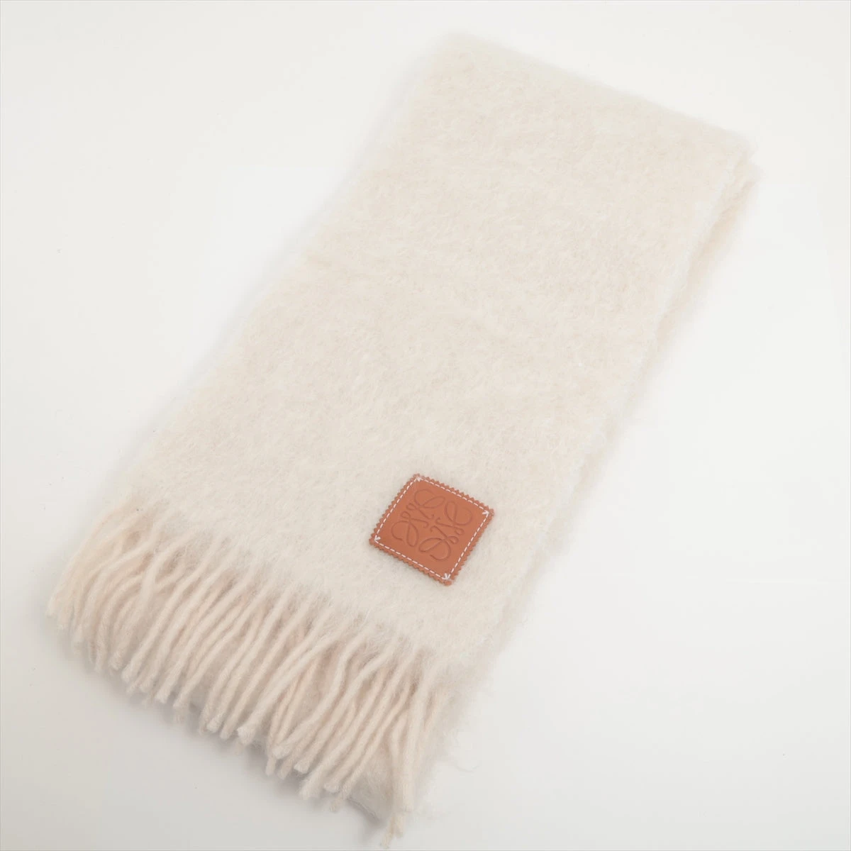 ロエベ アナグラム マフラー モヘヤ×ウール×ナイロン ホワイト  