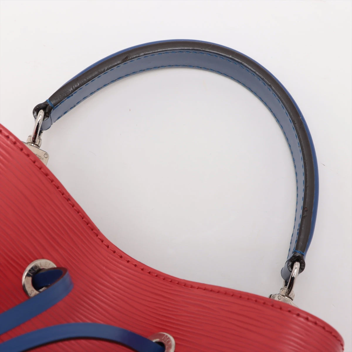 ヴィトン エピ ネオノエ M54365 RFID反応あり A3219677｜中古ブランド