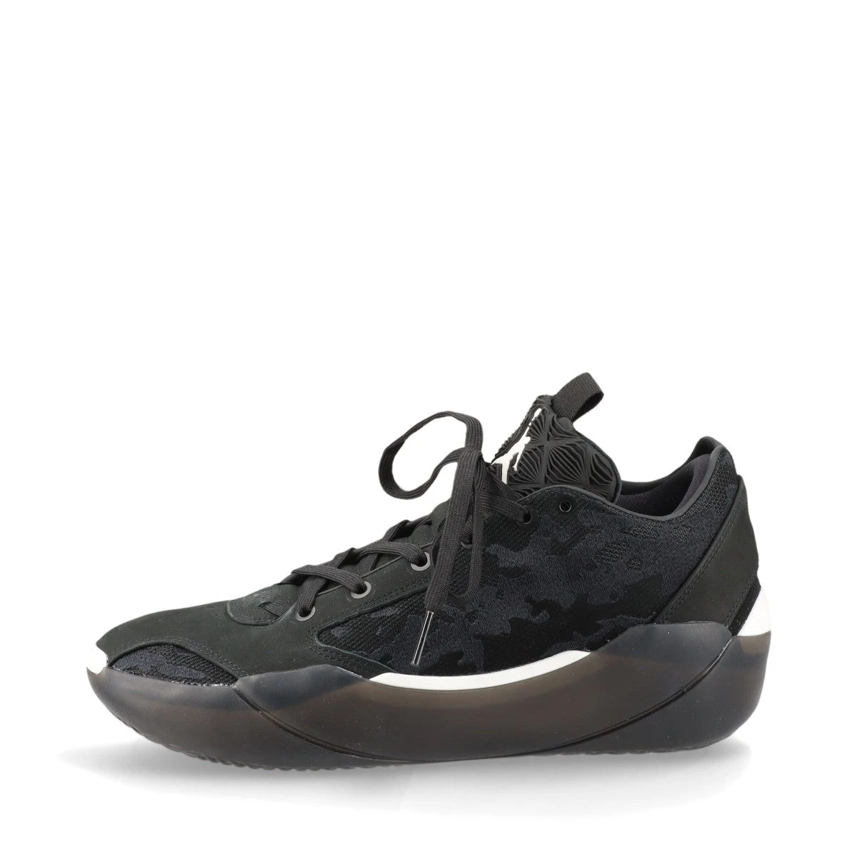 Nike ブラック スエード スニーカー Nike ブラック スエード スニーカー