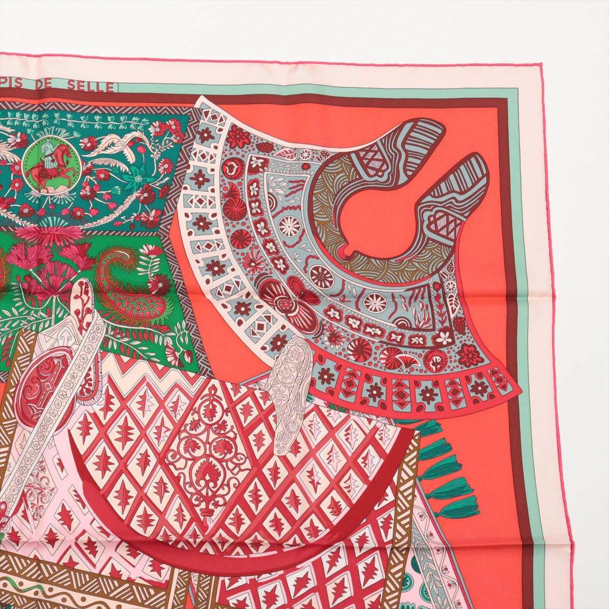 美品 可愛い エルメス シルクスカーフ セルデステップ カレウォッシュ ピンク エルメス カレ90 Tapis de Selle タピ ドゥ セル スカーフ