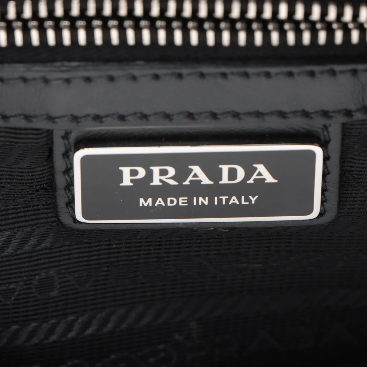 未使用✨ PRADA ベルト エンボスロゴ ブラック サフィアーノ 2CM190 ブラック サフィアーノレザー ベルト | PRADA