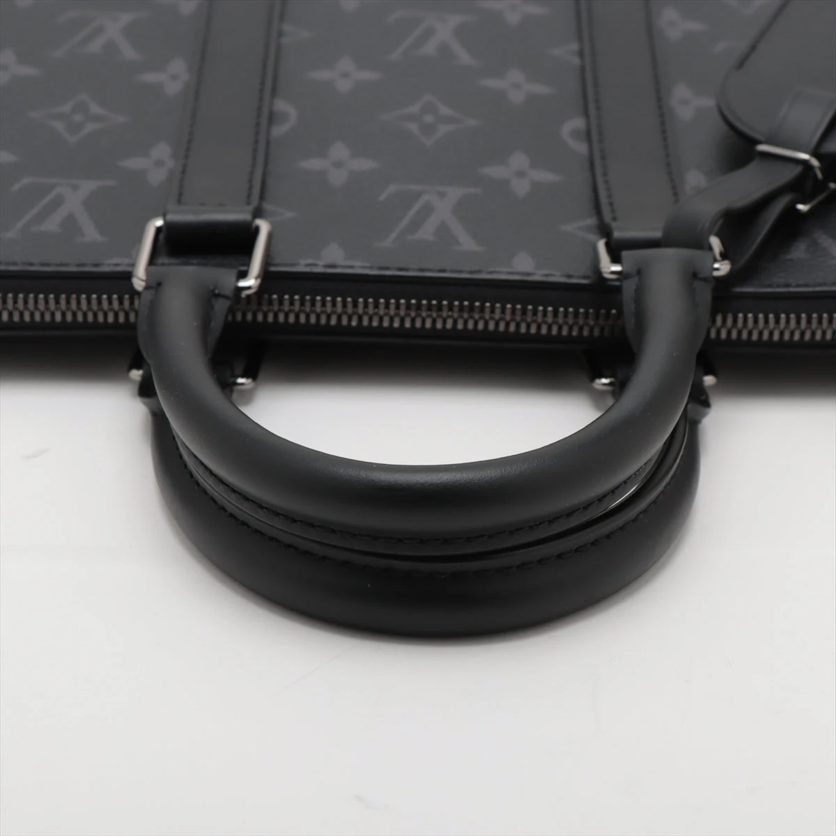 ヴィトン モノグラム エクリプス サックプラ クロス M46098 RFID