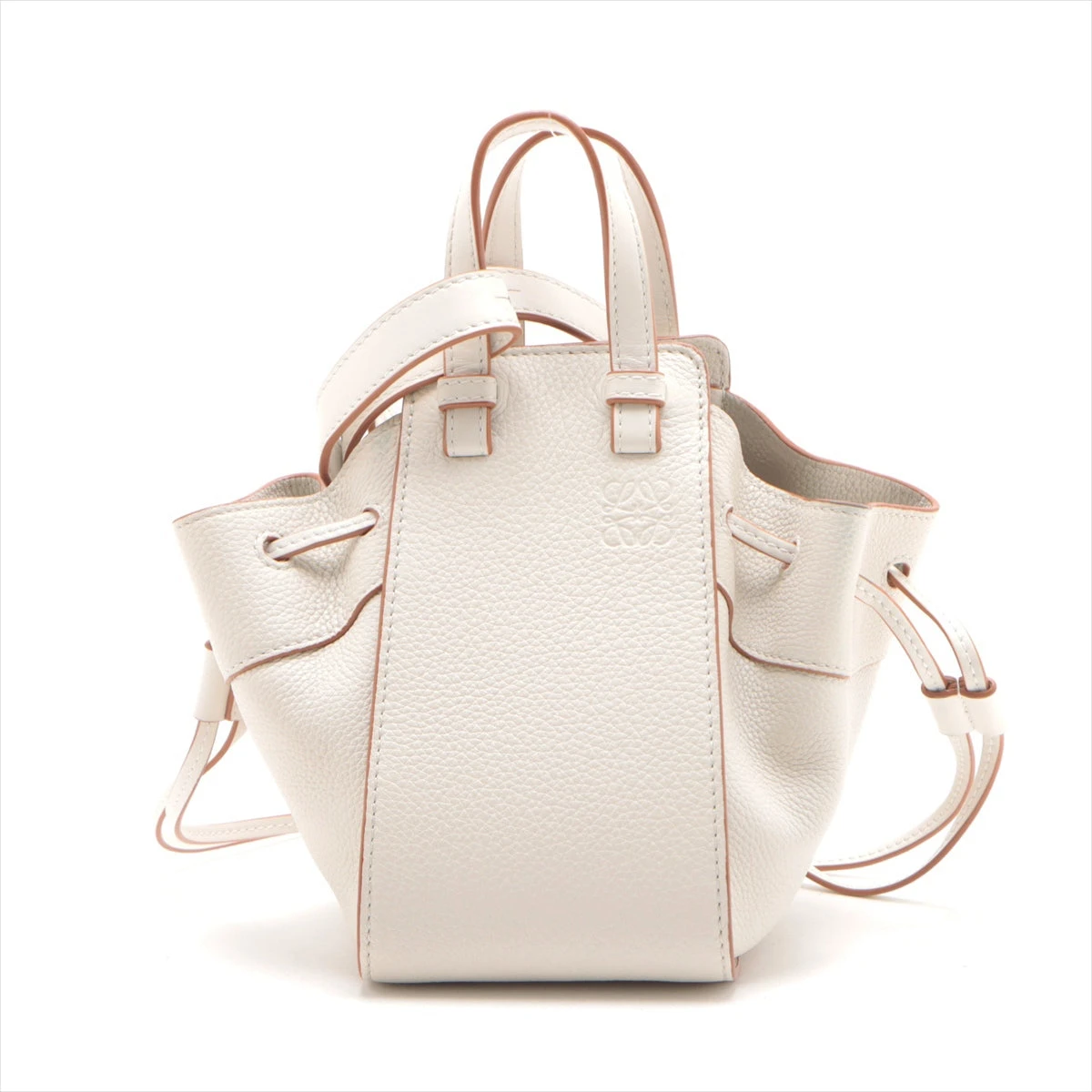 ロエベベージュ レザードローストリングショルダーバッグ