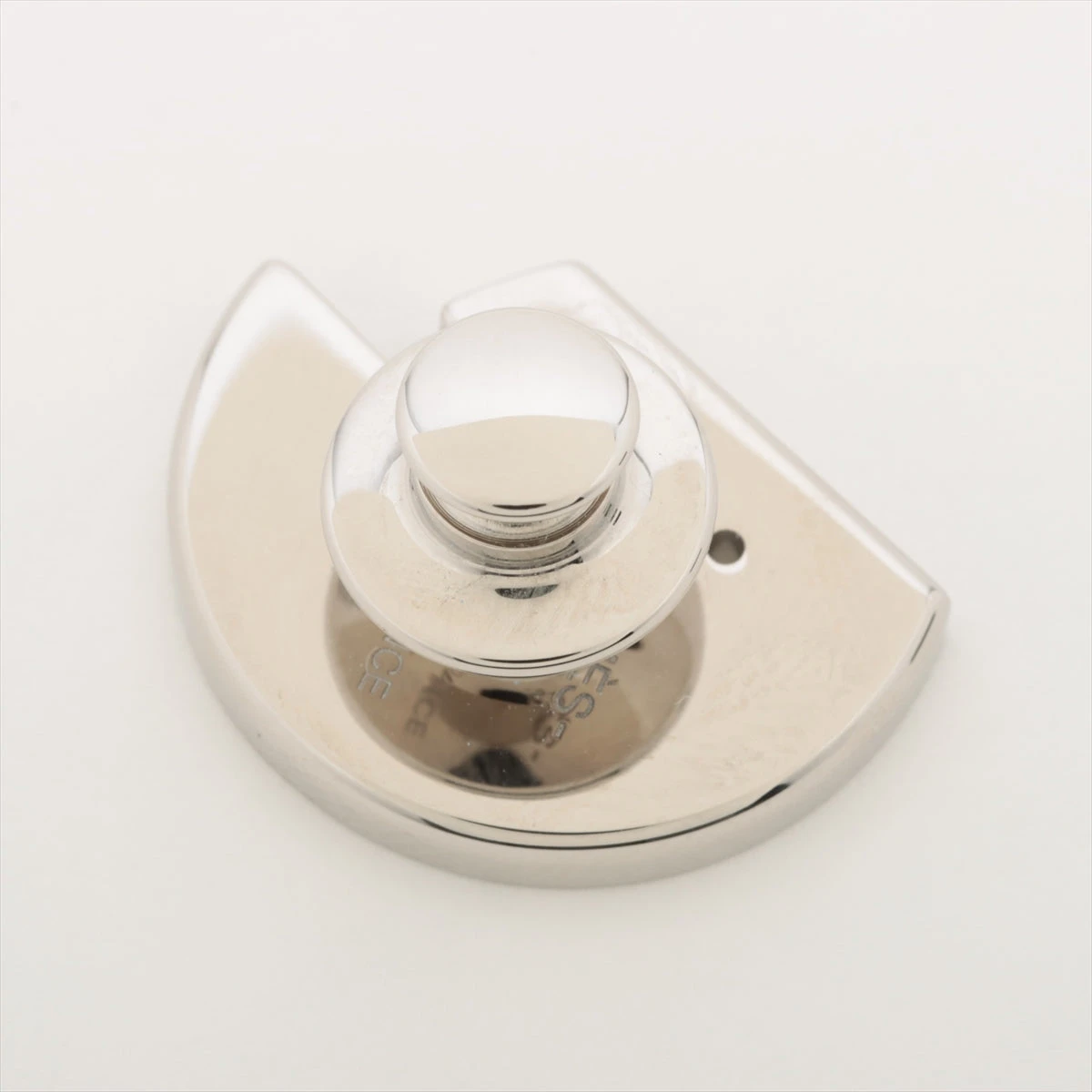 ❤お得なお品❤カルーゼルピンブローチ エタンｘシルバー金具 エルメス エルメス カルーゼル ピンバッジ GP シルバー A3244856｜中古
